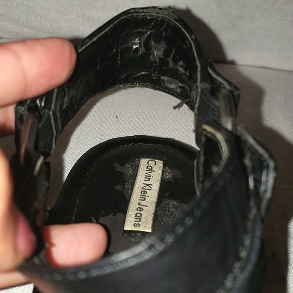 Calvin Klein Jeans Vintage Leather Sandal - Picture 5 of 9